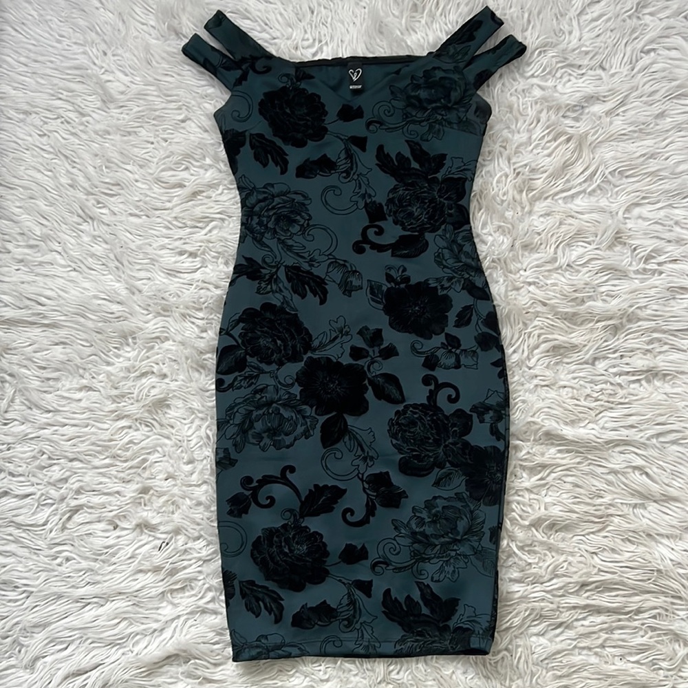 Windsor Off Shoulder Dress